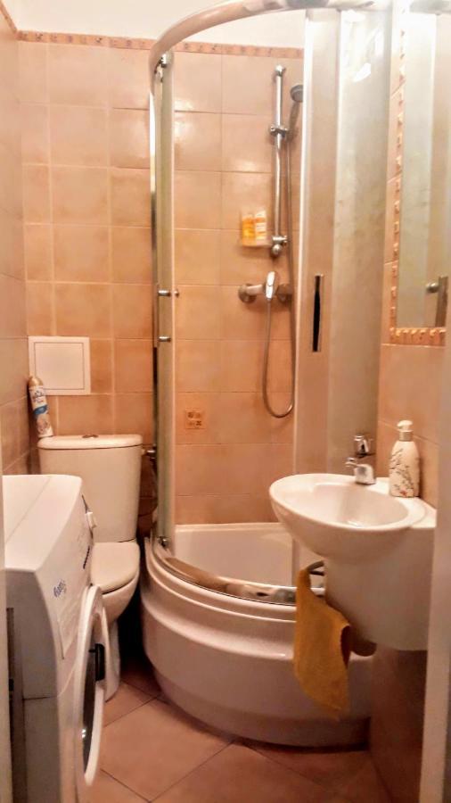 Kawalerka Na Starym Zoliborzu Apartamento Varsovia Exterior foto